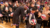 Capture0003_0200_Credit_Harlem Globetrotters.jpg